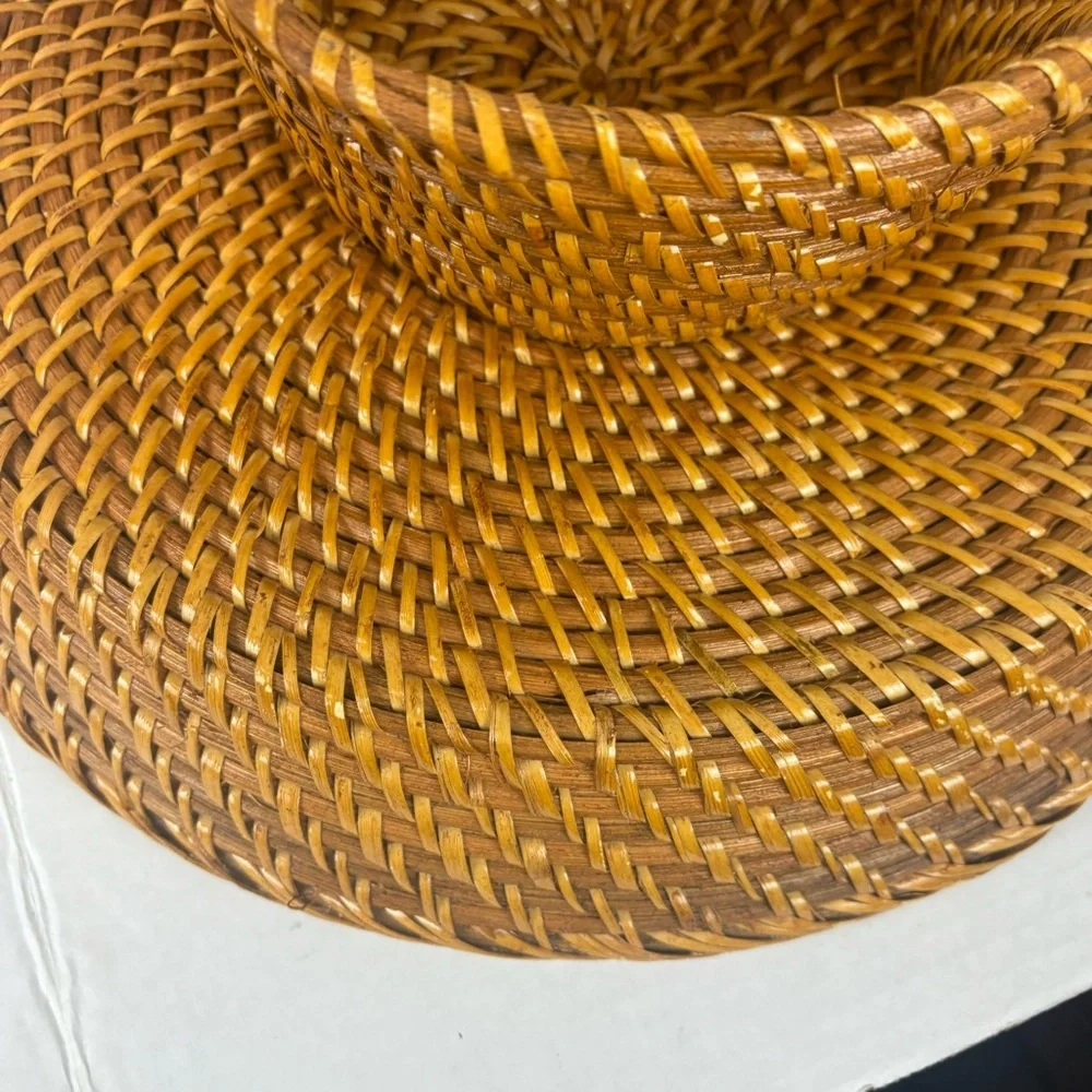 Large natural rattan pedestal fruit bowl/footed serving/display